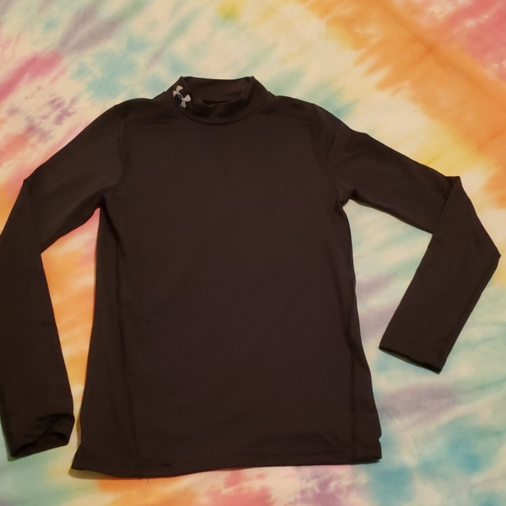 Black, size YMD, Under Armour long sleeve T